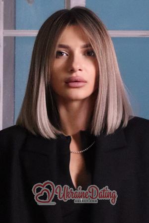 224208 - Alla Age: 31 - Ukraine
